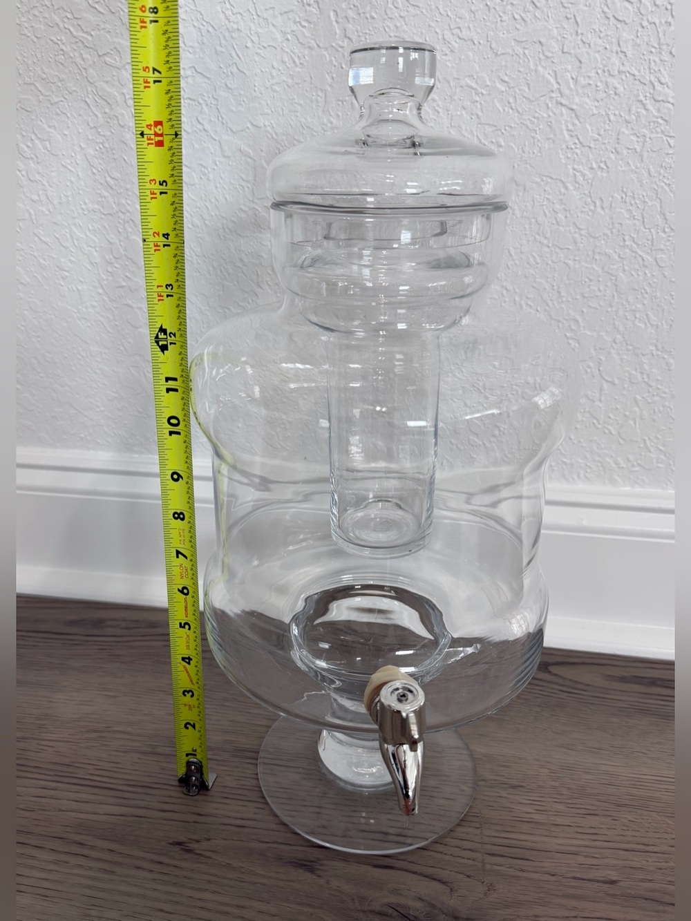 NEW VINTAGE PEDESTAL Glass Beverage Dispenser w/Spigot, Lid And Ice Core RARE - Picture 3 of 10